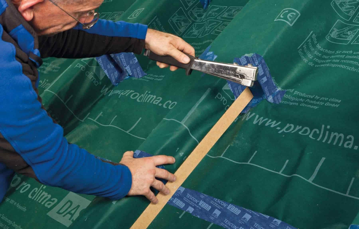 pro clima DASATOP пароизоляционная мембрана для реконструкции (1,5 м х 50 м, 10094) pro clima DASATOP пароизоляционная мембрана для реконструкции (1,5 м х 50 м, 10094)